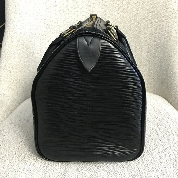 Authentic Louis Vuitton Epi black leather Speedy 25 bag - Picture 7 of 15